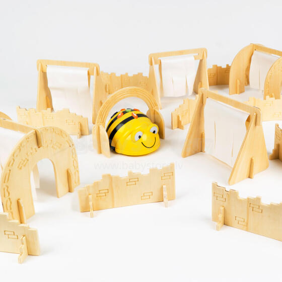 TTS Bee-Bot kliūčių kursas