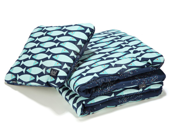„La Millou“ menas. 84017 „Bedclouthes S Fish & Confetti Navy“ Aukščiausios kokybės antklodė ir pagalvė