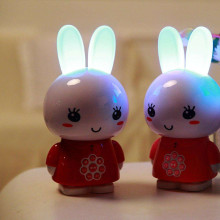 „Alilo Art.G6 Purple Honey Bunny“ muzikos grotuvas / naktinė lempa RU