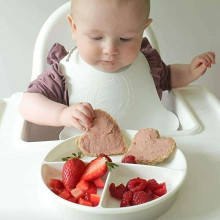 „Twisthake Divided Plate“ straipsnis. 78169 Pastelinė rožinė kūdikių lėkštė su 3 skyriais ir dangteliu