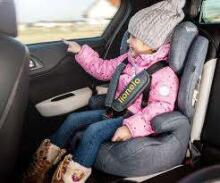 Lionelo Nico Art.109342 juoda / pilka automobilinė kėdutė 9-36 kg, 2/3 grupė