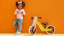 Vaikiškas motoroleris „KinderKraft Balance Uniq Art.KKRUNIQHNY0000 Honey“ su mediniu rėmu