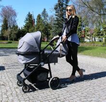 „KinderKraft'20 Juli“ straipsnis .KKWJULIDEN3000 „Denim Universal“ vežimėlis 3 in1