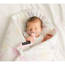 „Lullalove Baby Wrap“ gaminys. 18921 „Pink Ferns“ kūdikių įvyniojimas 75x75 cm