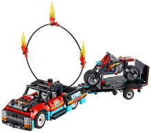 42106 „LEGO® Technic“ kaskadininkų parodos sunkvežimis ir motociklas