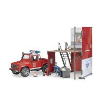 BRUDER gaisrinė su „Land Rover Defender“ ir ugniagesiu, 62701