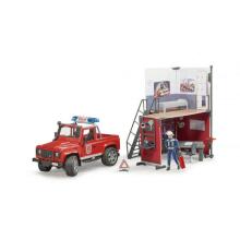 BRUDER gaisrinė su „Land Rover Defender“ ir ugniagesiu, 62701