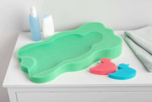 Lorelli Bath Insert Maxi Art.10130740004 Green  Поддерживающий матрасик из поролона для ванночки
