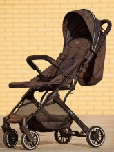 Momi Estelle Art.132027 Grey  Детская прогулочная коляска