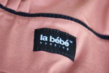 La Bebe ™ slaugos užtemimas, 322748 pilkas motinystės slaugos naktinis marškinėlis su nėriniais