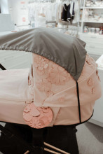 La bebe™ Visor Art.142609 Universālais saules sargs (aizsargs) bērnu ratiem un autokrēsliem +DĀVANĀ funkcionālā somiņa no ūdensatgrūdošā auduma