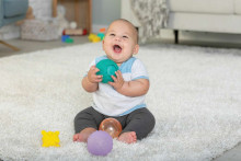 INFANTINO Lights & sound multi sensory ball set