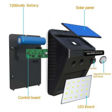Saules bateriju LED gaismeklis ar kustību sensoru 20 smd