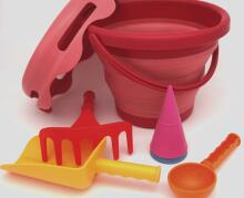 COMPACTOYS Kibirėlis su smėlio žaislais, raudonas