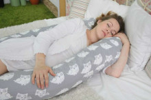La Bebe™ Moon Maternity Pillow Art.152366 White Dots Liels spilvens grūtniecēm ar memory foam (īpaši mīksts un kluss pildījums, kas pielagojas ķermenim) 195cm