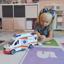 Kruzzel Ambulance Art.22731 ātrās palīdzības mašīna ar vadītāju