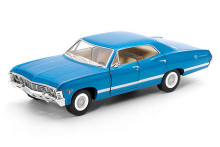KINSMART Die-cast model 1967 Chevrolet Impala, scale 1:43