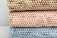 Knitted Blanket – blue