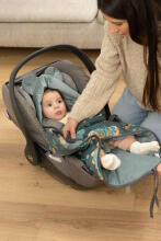 Velvet carry-cot swaddle blanket – PARADISE EMERALD