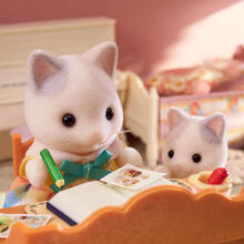 Sylvanian Families Art.5738  Latė kačiukų šeimynėlė