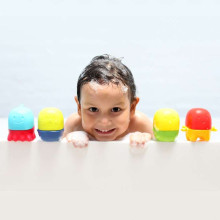 Ubbi Art.10525 игрушки для купания Bathe 'n Switch 9+ месяцев.