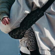 Wildride Toddler Swing Carrier Art.258806 Grey Leopard - Kūdikio nešynė