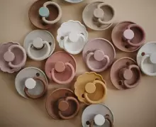 Frigg Limited Autumn Collection Latex Art.101515 Cream/Cocao Pacifier (nipple) made of 100% natural rubber 6-18 months (2 pcs.)