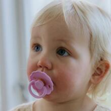 Frigg Daisy Round Latex Art.101938 Violet Dream/Soft Lilac Pacifier (nipple) made of 100% natural rubber 0-6 months (2 pcs.)