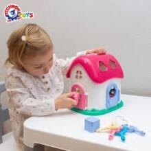 Technok House Art.6740 Lavinamasis namelis formoms rūšiuoti su figūrėlėmis