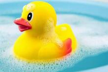 Happy Toys Bath Toy Duck Art.9842 Classic Bath Toy Duck 6cm, makes a squeaking sound vonios žaislo antis