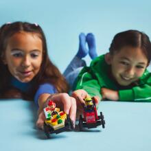 LEGO City Pica prieš Gaisrininkų Automobilį Varžybų Rinkinys