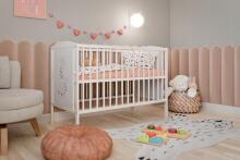 Elf Bed Bloom Drawer Art.300023 Bear White Medinė kūdikio lovelė su stalčiumi daiktams susidėti (120x60 cm)