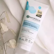 Сentifolia Neutral Art.40419 Neutralus atkuriamasis kremas be kvapiklių su prebiotikais, taukmedžio sviestu ir alaviju, 200 ml.