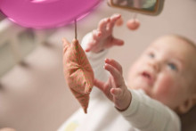 Babymoov Twinkly Mobile Hibiscus Art.A033207 Mūzikalais karuselis-naktslampiņa