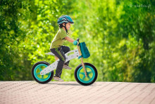 Vaikiškas motoroleris „KinderKraft Runner Adventure“ su mediniu rėmu