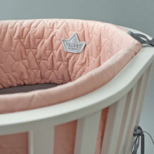 La Millou Velvet Collection Bed Bumper Powder Pink Art.95340 Высококачественный бортик-охранка (60x120 см)