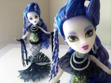 „Mattel Monster High CCM65 Freaky Fusion Sirena Von Boo Makeover Doll“