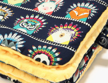 La Millou Art. 83542 Preschooler's Blanket Indian Zoo Sunshine Высококачественное детское двустороннее одеяло от Дизайнера Ла Миллоу (110x140 см)