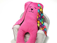 La Millou Art. 84567 Big Bunny Dobbit Raspberry Jelly Bears Mīksta miega rotaļlieta Trusis